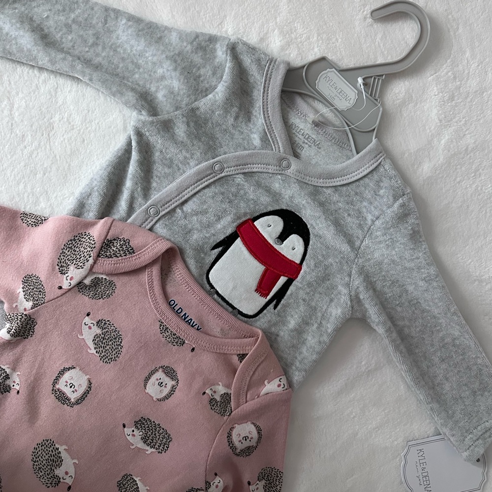 Set of 2️⃣ 🤩 Kyle & Denna Baby Penguin pajamas & Long-sleeve Body suit!